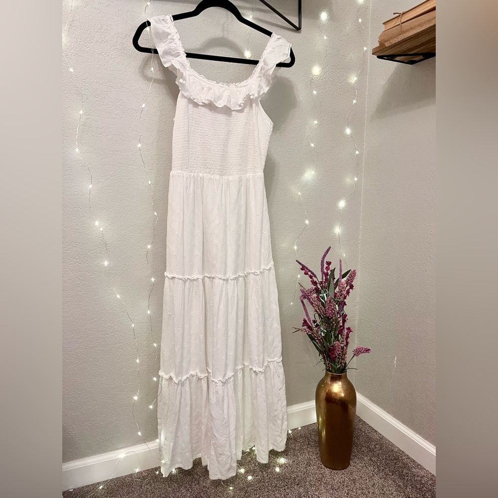 White Embroidered Dress (XS)